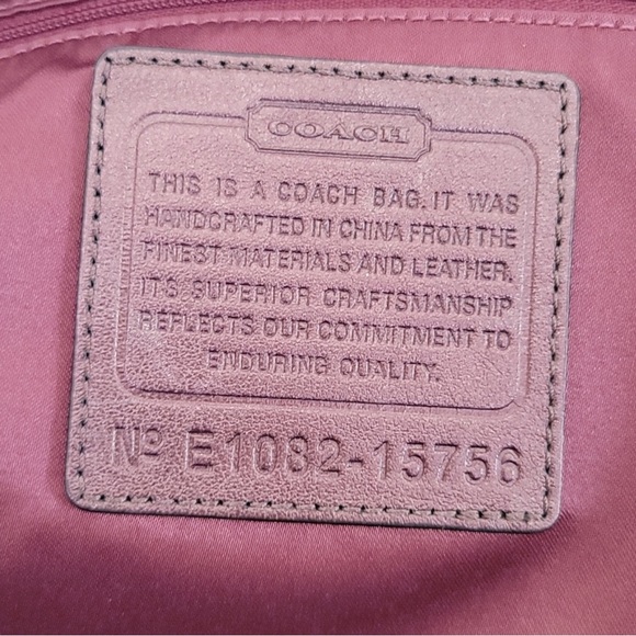 AUTHENTIC COACH MIA OPI ART PURSE GREAT CONDITION - Picture 9 of 16